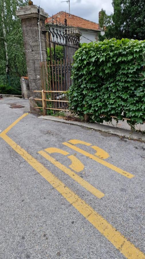 Appartamenti Monti Como Lake ブルナーテ エクステリア 写真